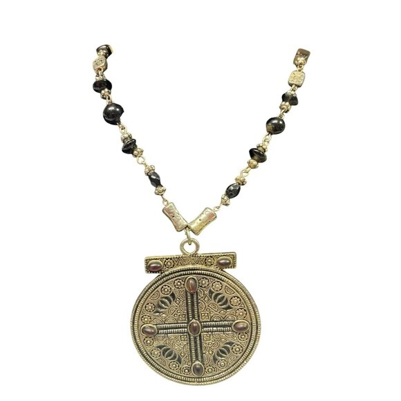 Vintage Pilgrim Silver Tone Necklace With Ornate Round Medallion Pendant & Black - Picture 1 of 7